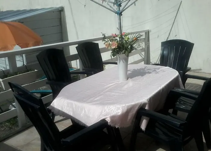 Le Trefle D'or Apartment